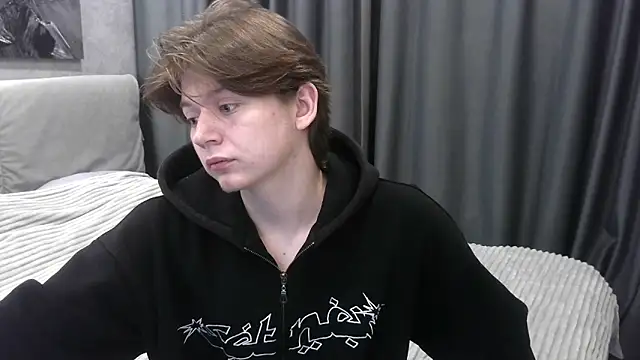 W N G S online show from October 19, 2025, 9:15 pm