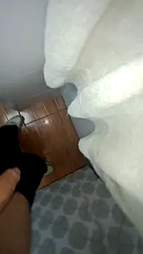 Snapshot of tula_chyk chatting on December 2, 2025, 1:22 am tula chyk online show from December 2, 2025, 1:22 am