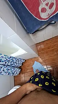 Snapshot of tula_chyk chatting on December 15, 2025, 1:26 pm tula chyk online show from December 15, 2025, 1:26 pm