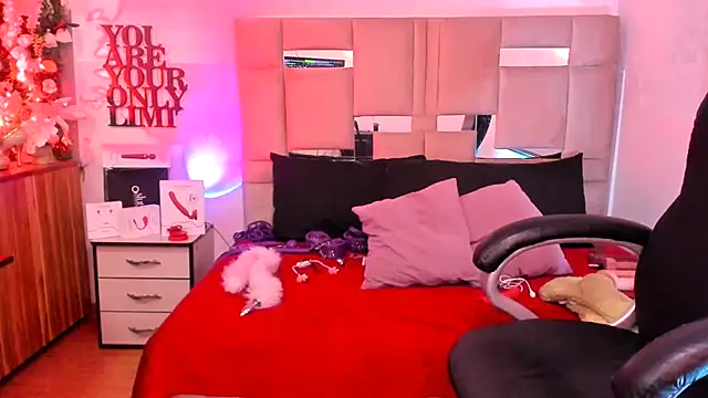 natacha  black  online show from February 24, 2025, 9:41 pm