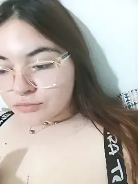 Snapshot of fresitaju chatting on November 11, 2025, 5:40 am fresitaju online show from November 11, 2025, 5:40 am