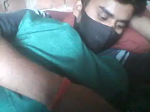 Snapshot of imissyoumylove14 chatting on December 9, 2024, 6:01 am imissyoumylove14 online show from December 9, 2024, 6:01 am