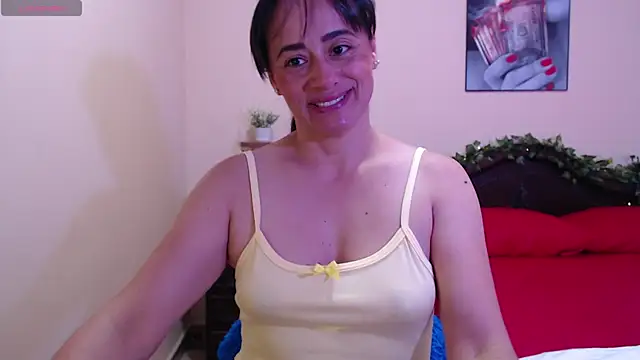 sara florez1 online show from December 14, 2025, 11:59 am