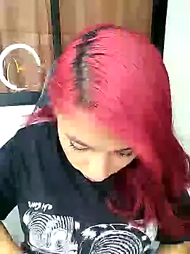 Naomy veracruz  online show from January 22, 2025, 1:32 pm