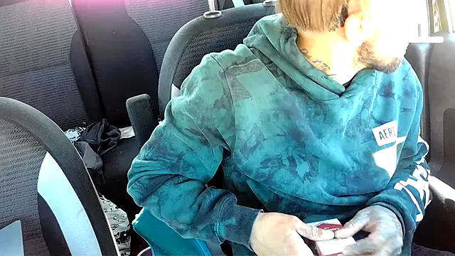 Snapshot of Fuckboy4public chatting on October 5, 2025, 7:23 pm Fuckboy4public online show from October 5, 2025, 7:23 pm