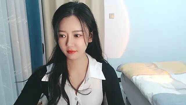 zoe-keke online show from December 14, 2024, 11:18 am