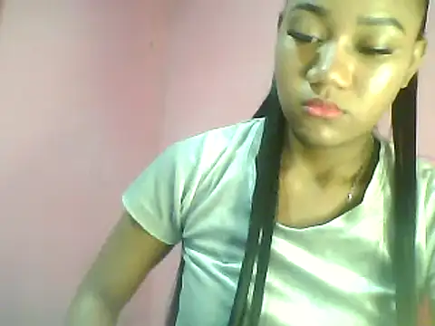 Snapshot of Fariana01 chatting on December 30, 2024, 11:49 pm Fariana01 online show from December 30, 2024, 11:49 pm