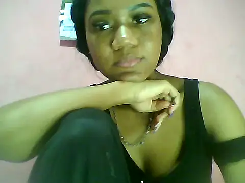 Snapshot of Fariana01 chatting on January 5, 2025, 2:49 am Fariana01 online show from January 5, 2025, 2:49 am