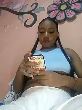 Snapshot of Fariana01 chatting on February 15, 2025, 11:58 pm Fariana01 online show from February 15, 2025, 11:58 pm