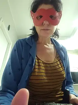 Vagabondainnamorata online show from November 19, 2025, 3:39 am