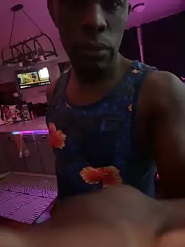 Snapshot of Bignc chatting on September 17, 2025, 10:11 pm Bignc online show from September 17, 2025, 10:11 pm