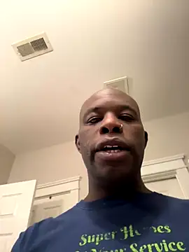 Snapshot of Bignc chatting on October 8, 2025, 1:03 am Bignc online show from October 8, 2025, 1:03 am