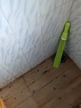 surabhi09 online show from November 20, 2025, 3:39 am