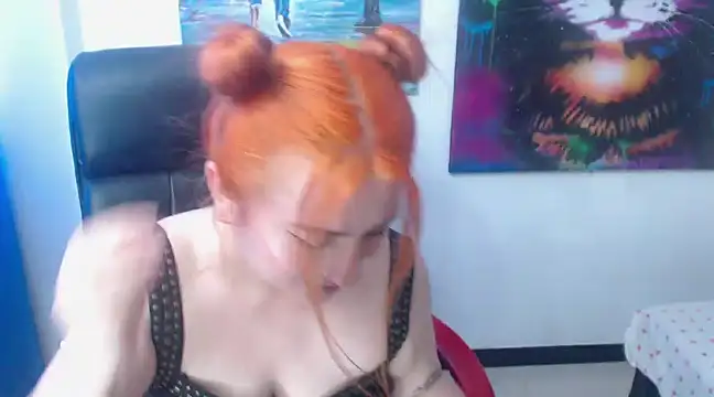 Snapshot of XxMiaSexxyHotxX chatting on January 16, 2025, 7:52 pm XxMiaSexxyHotxX online show from January 16, 2025, 7:52 pm