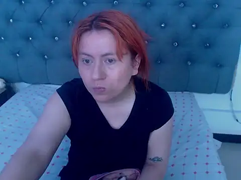 Snapshot of XxMiaSexxyHotxX chatting on September 11, 2025, 1:55 pm XxMiaSexxyHotxX online show from September 11, 2025, 1:55 pm