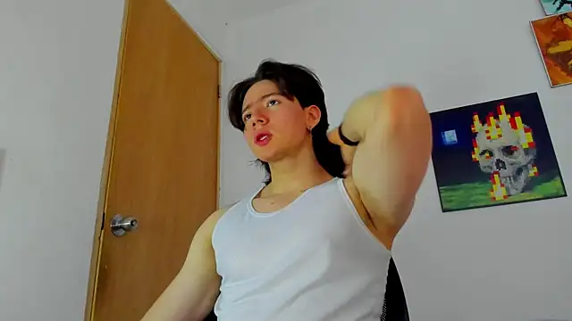 AngelBennet  online show from November 6, 2025, 10:10 pm