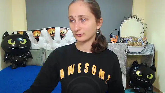 MichelLeee online show from October 21, 2025, 11:11 am
