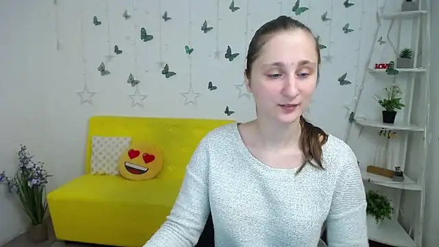 MichelLeee online show from March 6, 2026, 12:12 pm