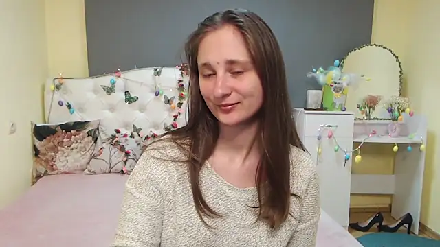 MichelLeee online show from April 7, 2026, 11:21 am