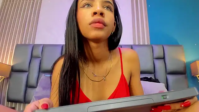 Snapshot of AshleyHill2 chatting on February 21, 2025, 6:51 am AshleyHill2 online show from February 21, 2025, 6:51 am