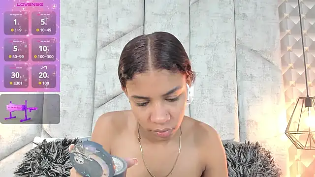 AshleyHill2 online show from January 15, 2026, 3:00 am