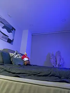 DimitriSullivan  online show from February 21, 2025, 2:17 am