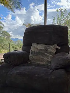 DimitriSullivan  online show from October 23, 2025, 8:29 pm