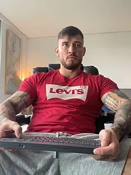 Snapshot of DimitriSullivan_ chatting on February 9, 2026, 1:15 pm DimitriSullivan online show from February 9, 2026, 1:15 pm