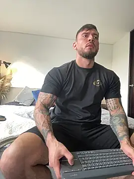 Snapshot of DimitriSullivan_ chatting on February 11, 2026, 1:05 pm DimitriSullivan online show from February 11, 2026, 1:05 pm