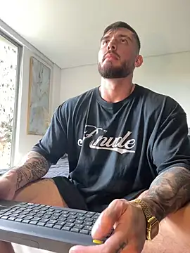 Snapshot of DimitriSullivan_ chatting on February 25, 2026, 3:43 pm DimitriSullivan online show from February 25, 2026, 3:43 pm