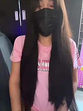 Velyn 18 online show from February 7, 2026, 6:55 pm