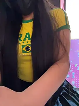 Velyn 18 online show from February 24, 2026, 3:32 pm