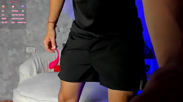 Snapshot of -Bruno-Bs chatting on October 28, 2025, 9:28 pm -Bruno-Bs online show from October 28, 2025, 9:28 pm