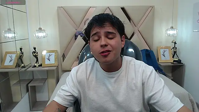 AndrewPherson online show from January 25, 2025, 12:58 pm