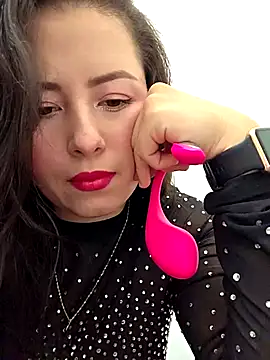 NeredaXxx online show from October 17, 2025, 8:55 pm