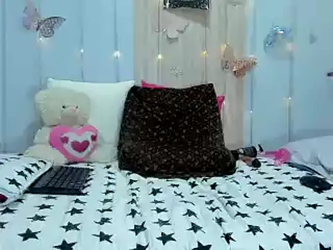 Snapshot of anthiamelisa chatting on February 16, 2025, 4:42 am anthiamelisa online show from February 16, 2025, 4:42 am
