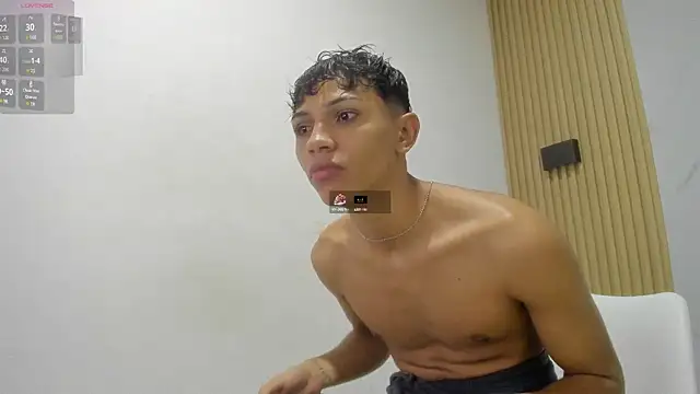 Snapshot of im_sebaslopez chatting on February 21, 2025, 4:07 am im sebaslopez online show from February 21, 2025, 4:07 am