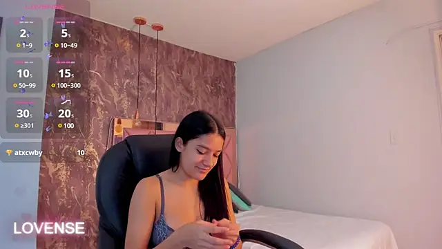 SKYLERWHIITEE online show from March 1, 2025, 6:13 am