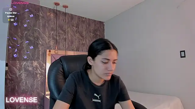 SKYLERWHIITEE online show from March 15, 2025, 1:52 am