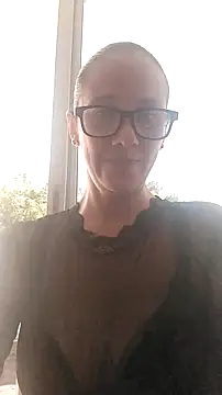 nicolle milf1978 online show from September 23, 2025, 7:28 pm