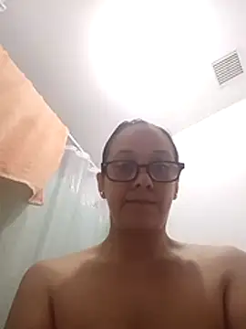 Snapshot of nicolle_milf1978 chatting on April 23, 2026, 1:24 pm nicolle milf1978 online show from April 23, 2026, 1:24 pm