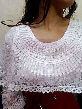 xpihu online show from December 4, 2025, 11:13 pm