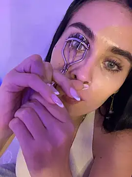 Snapshot of Aria_uwu chatting on October 11, 2025, 10:47 am Aria uwu online show from October 11, 2025, 10:47 am