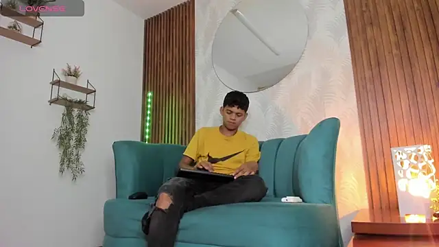 Snapshot of Jeffry_wolvess chatting on January 26, 2025, 2:52 pm Jeffry wolvess online show from January 26, 2025, 2:52 pm