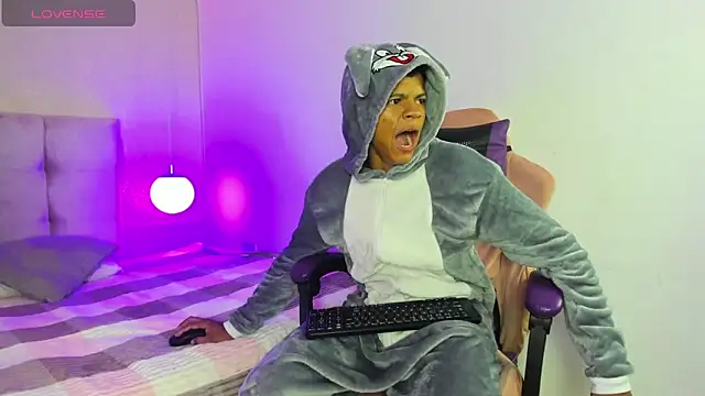 Snapshot of Jeffry_wolvess chatting on March 19, 2025, 3:41 am Jeffry wolvess online show from March 19, 2025, 3:41 am