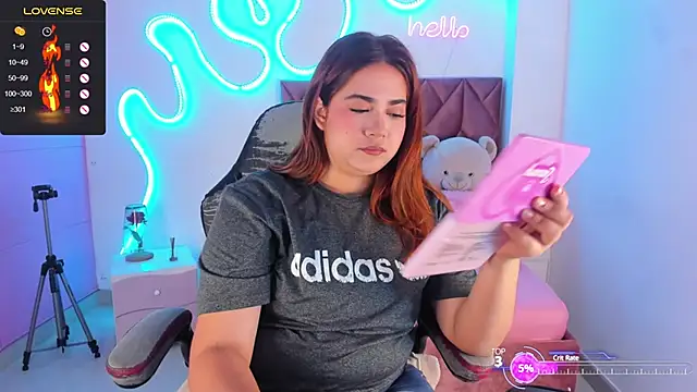 Snapshot of jisoo__ chatting on December 4, 2025, 12:47 pm jisoo online show from December 4, 2025, 12:47 pm