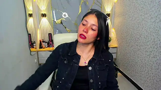 athenasexxxy online show from October 14, 2025, 7:58 pm