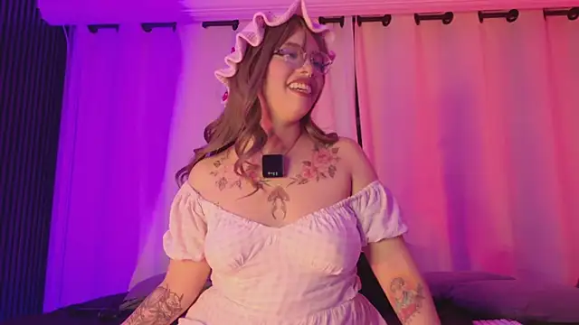 Little maeve online show from February 27, 2025, 11:48 pm