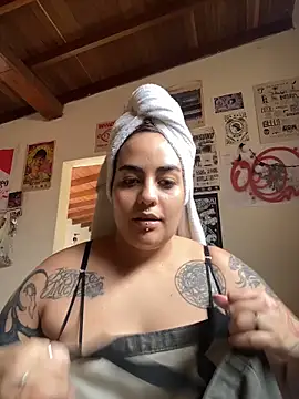 Snapshot of name_less_lulu chatting on February 8, 2026, 5:49 pm name less lulu online show from February 8, 2026, 5:49 pm