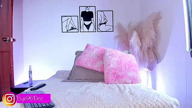 ellie mcdonald online show from February 27, 2026, 8:09 pm